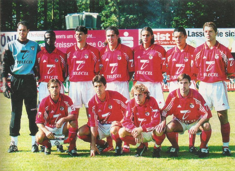 benfica.jpg.26c469b71717ecf659e960d673bb8a82.jpg